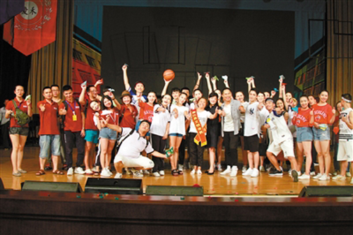 勵志音樂劇《你好·青春》現場。