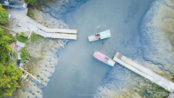 圖：一般游客必去的南生圍橫水渡，鄭啟文去不了，卻從另外一種視覺看到了它的美