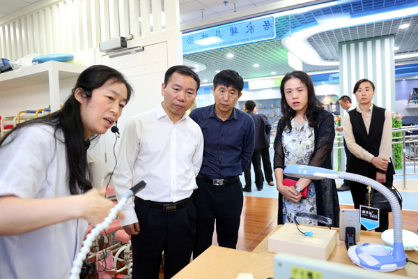 哈爾濱市一行參觀深圳市殘疾人綜合服務中心