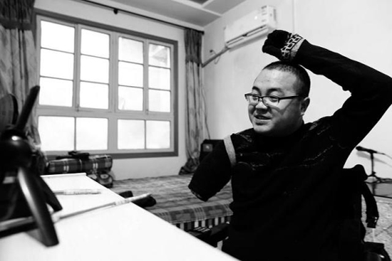 劉海濱直播激勵網友 本報記者李宗華攝