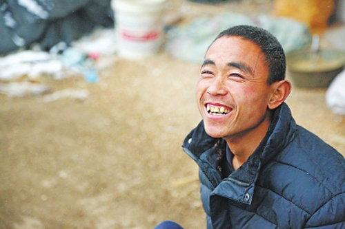 他咧開嘴露出標志性的笑容