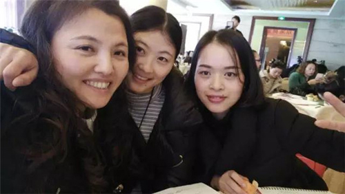 這位視障美女真正“牛” 從一無所有到年創百萬產值