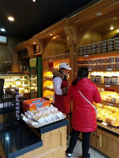 這位視障美女真正“牛” 從一無所有到年創百萬產值