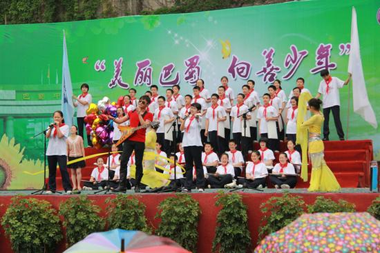 輪椅教師 在倒計時的時光里喚醒自己