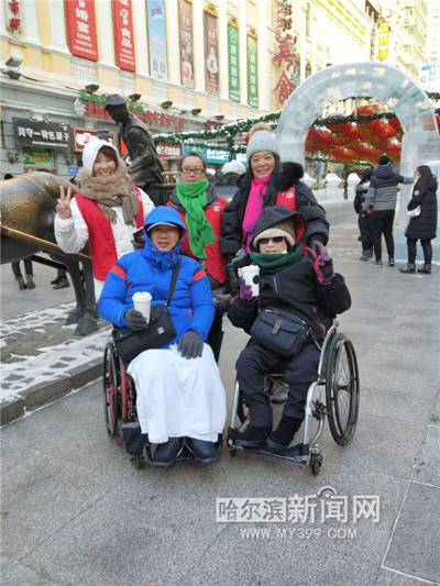 臺灣殘友與志愿者。